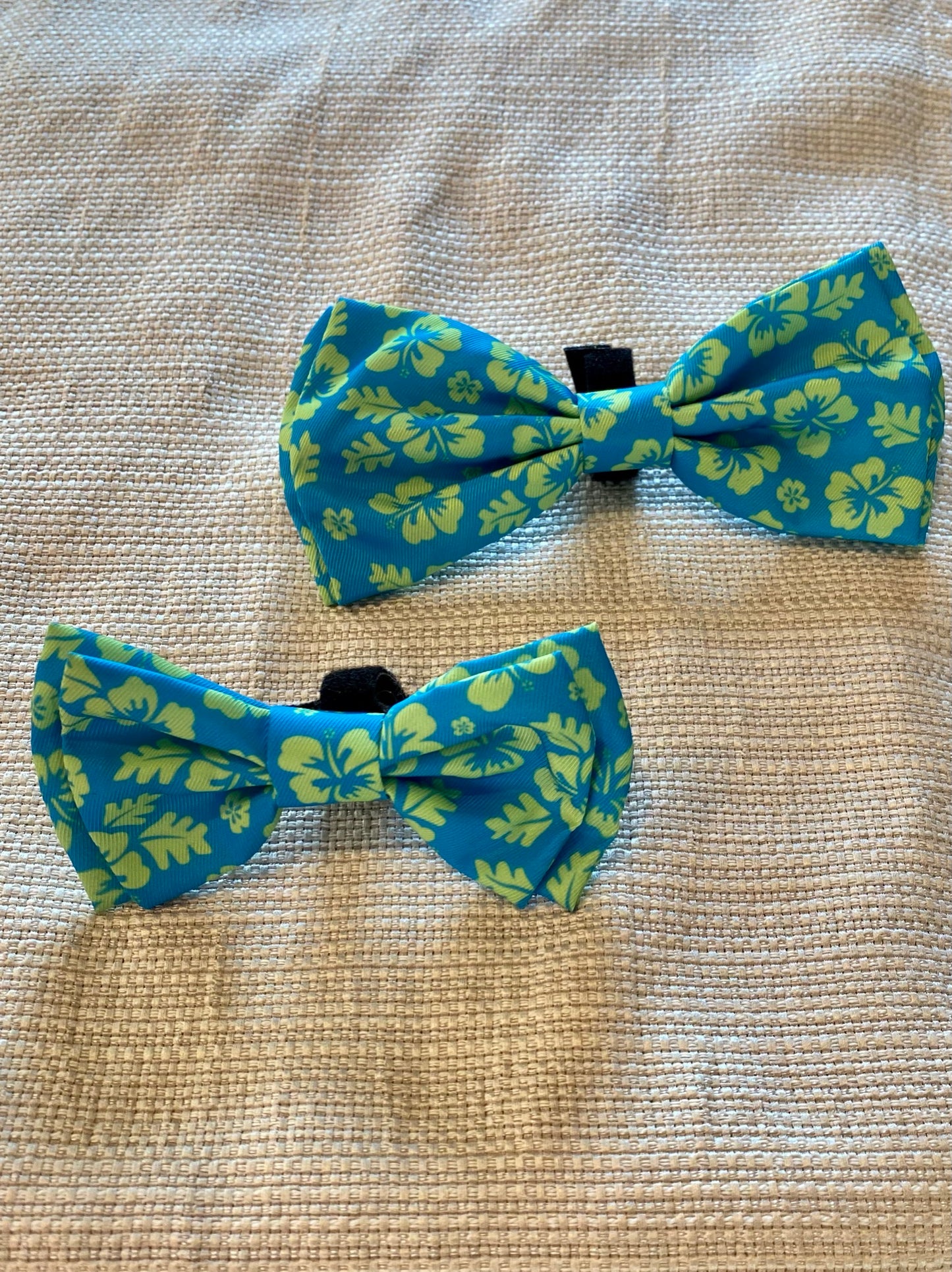 Aloha dog bows